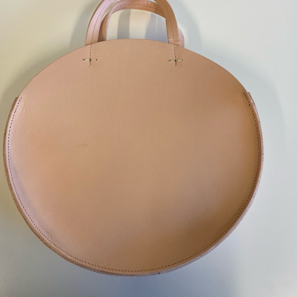 EUC CLARE V PETIT ALISTER HANDBAG - Picture 2 of 4